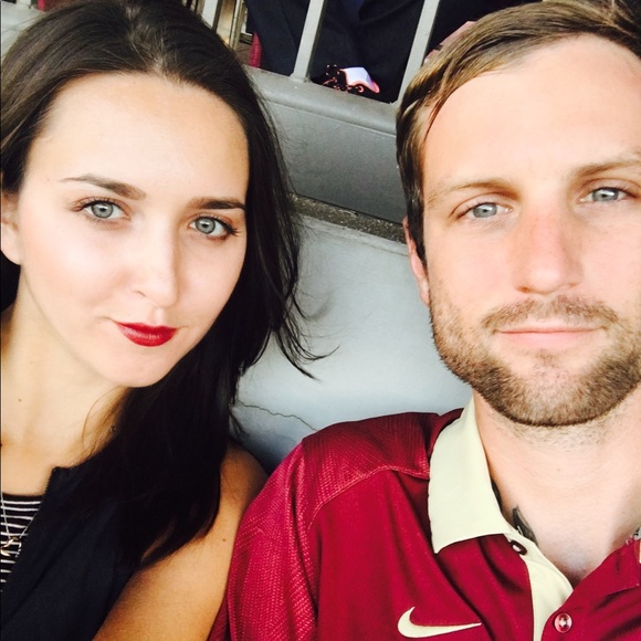 Meet your Posher, Christina - Picture 1 of 2